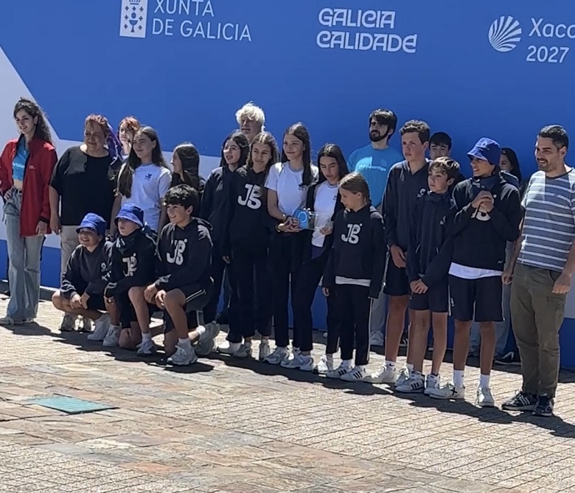Entrega del premio del proyecto Eclipsados