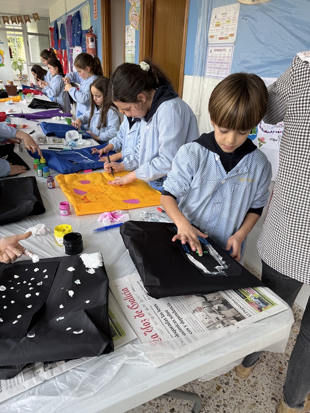Taller de delantales en Primaria